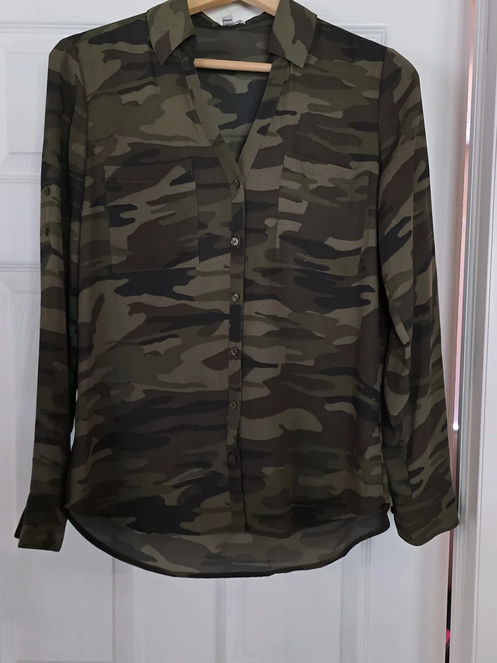 Women's Portifino Camo Button-Up Shirt - Picture 2 of 4